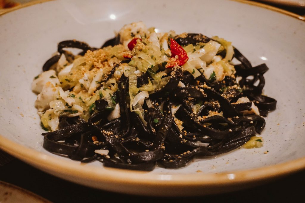 The restaurant scene in Charlotte is absolutely incredible. Check out this list of the 10 best restaurants in Charlotte. It even includes recommendations on what to order and pro tips to make your dining experience even better!