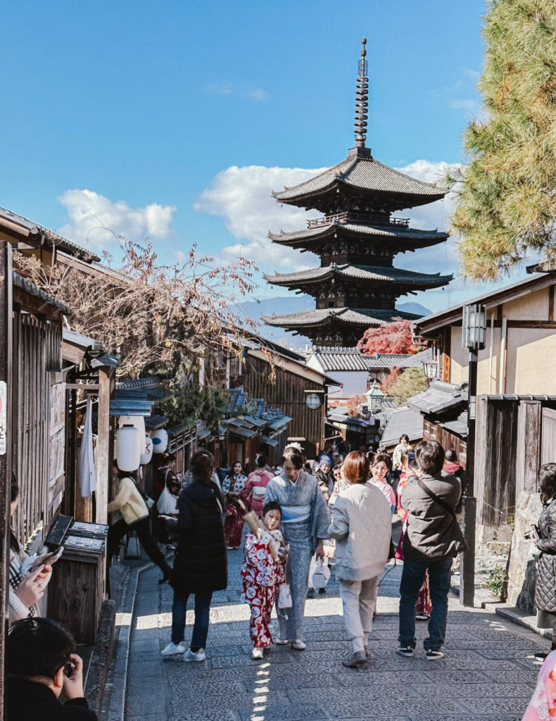 The best 2 day Kyoto itinerary for anyone short on time but still wants to experience all that this incredible city has to offer!